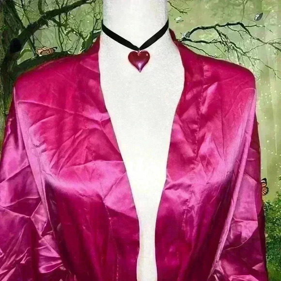 Victoria’s Secret Hot Pink Satin Robe With Beige Lace - Picture 3 of 10